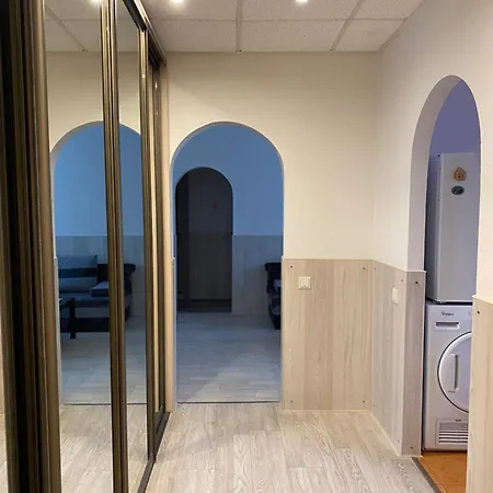 Cat Garden Airport * ריגה