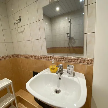 Cat Garden Airport Apartman