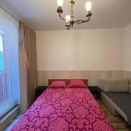 Cat Garden Airport Apartment *