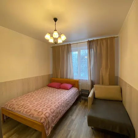 Cat Garden Airport Apartment