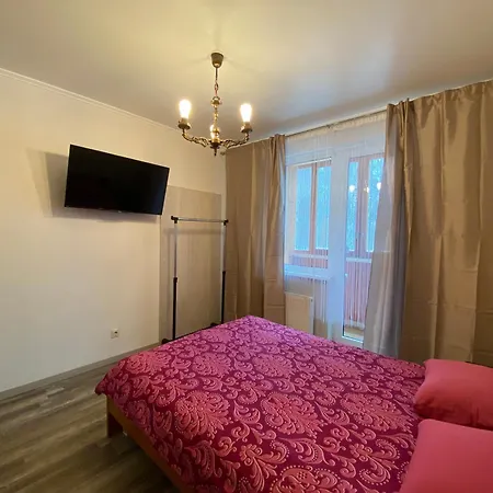 Cat Garden Airport Apartment *